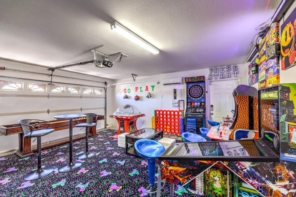 Family Fun For Everyone In Las Vegas- 4 Bedrooms, Billiards, Game Room Henderson Exterior photo