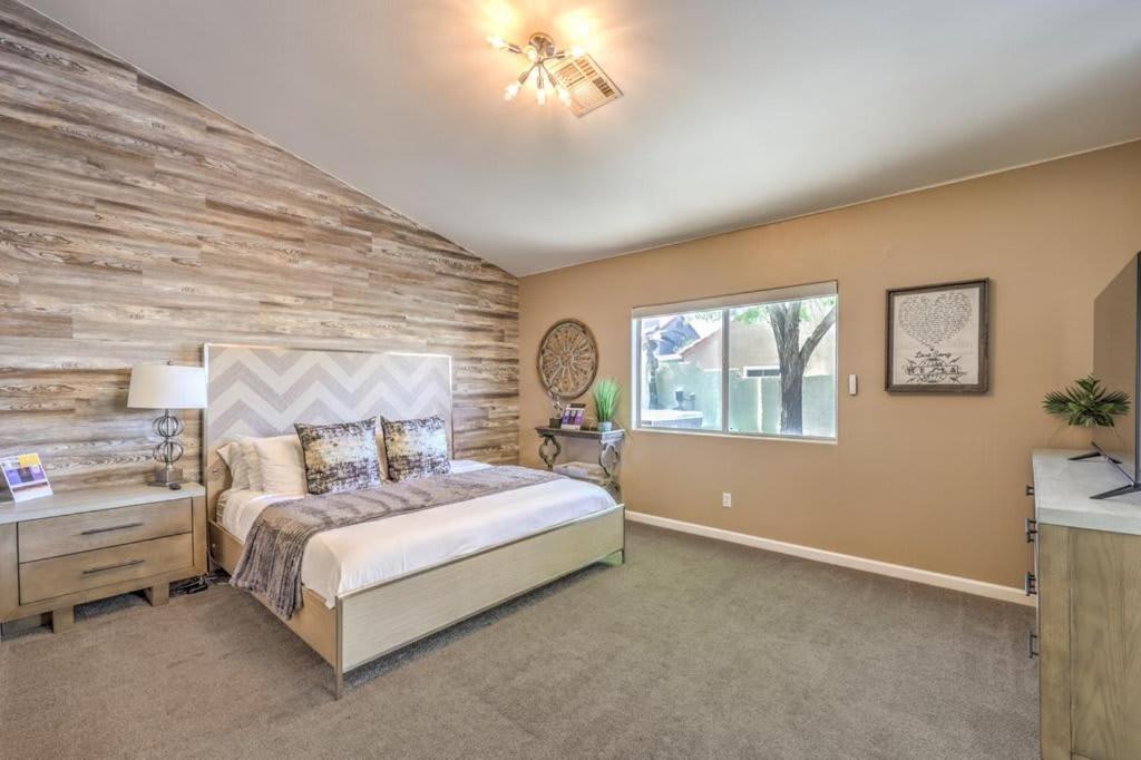 Family Fun For Everyone In Las Vegas- 4 Bedrooms, Billiards, Game Room Henderson Exterior photo